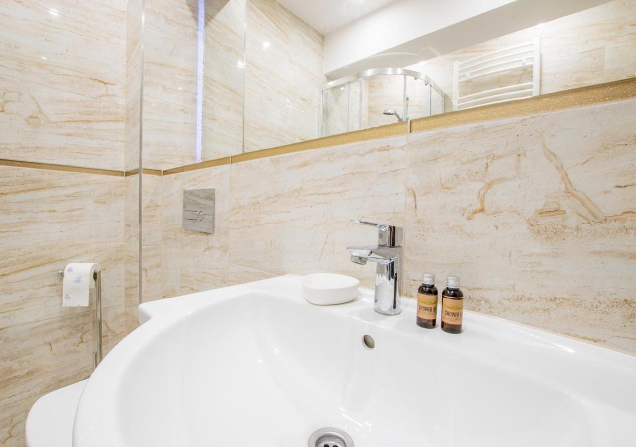 Central Apartments Goleniów エクステリア 写真